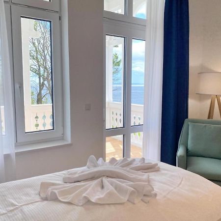 Villa Jenny - Ferienappartement 1 Mit Meerblick Сасниц Екстериор снимка